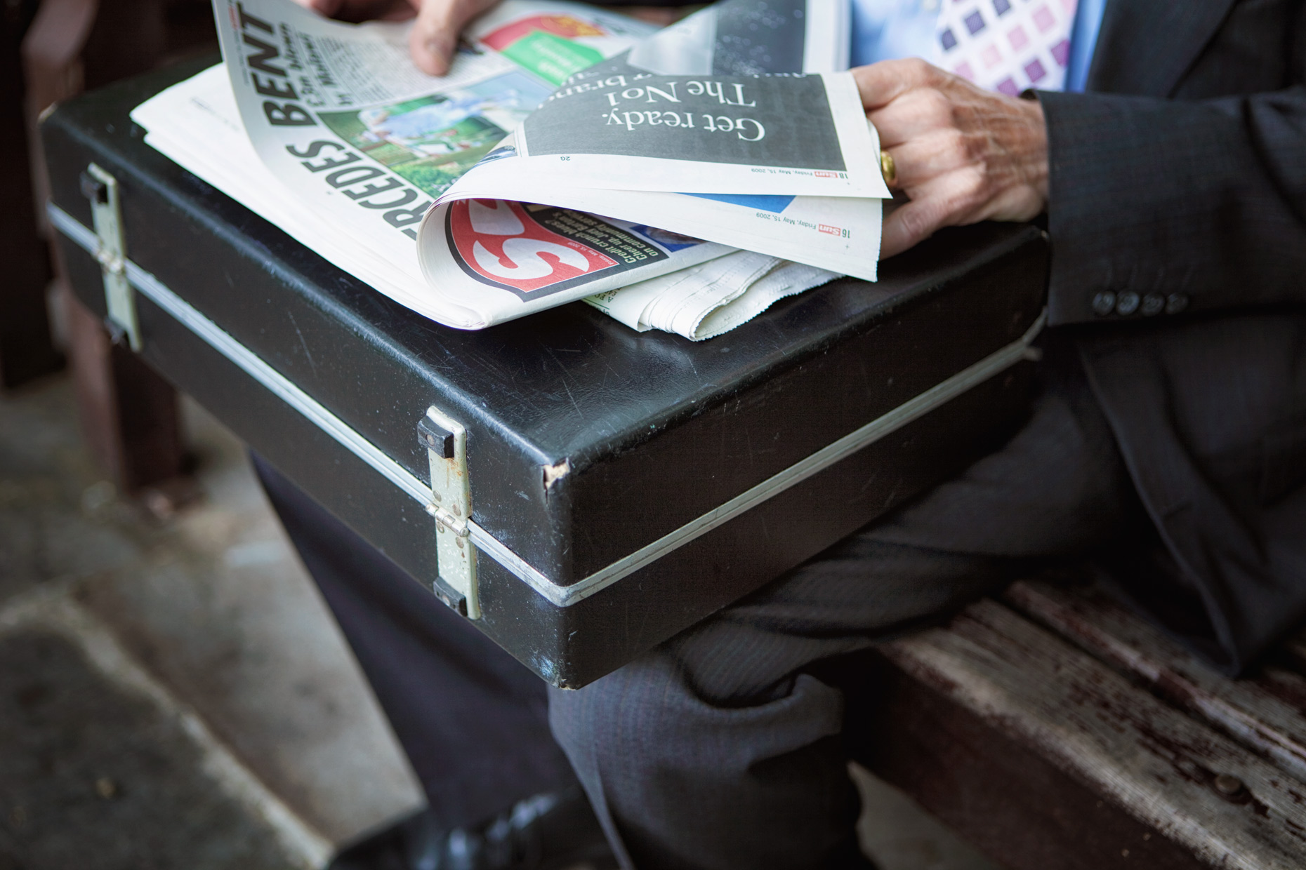 16.BatteredBriefcase